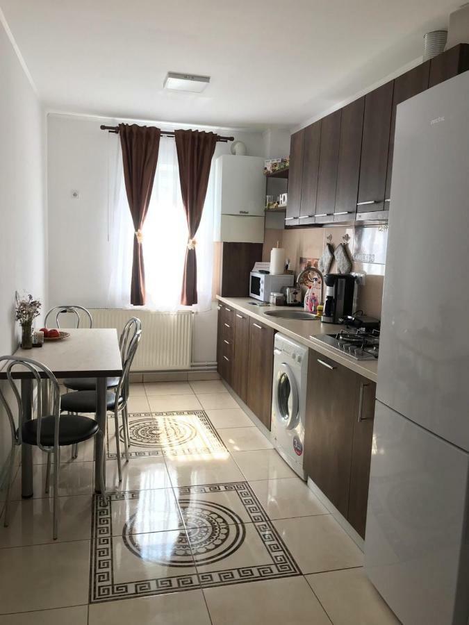 Apartament Mont Blanc Sinaia Exteriör bild