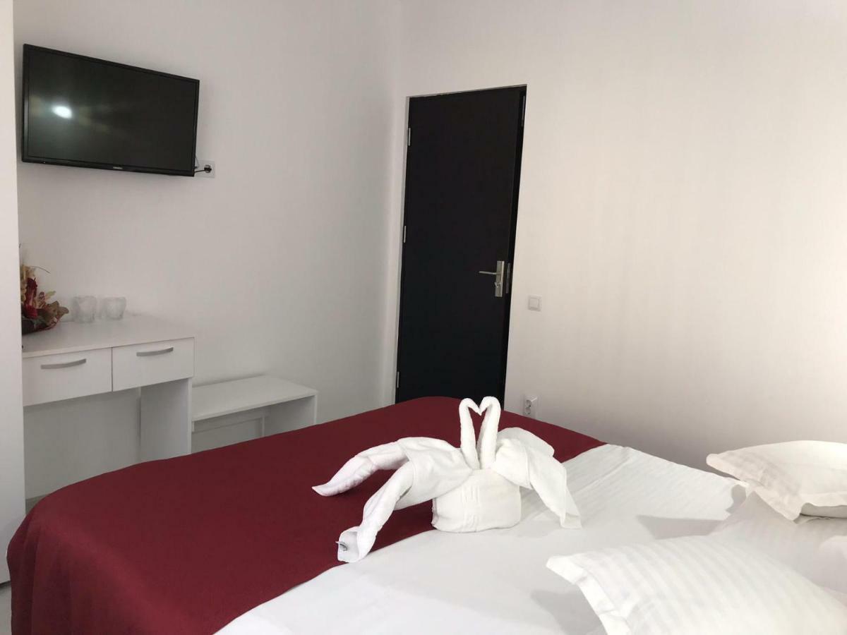 Apartament Mont Blanc Sinaia Exteriör bild