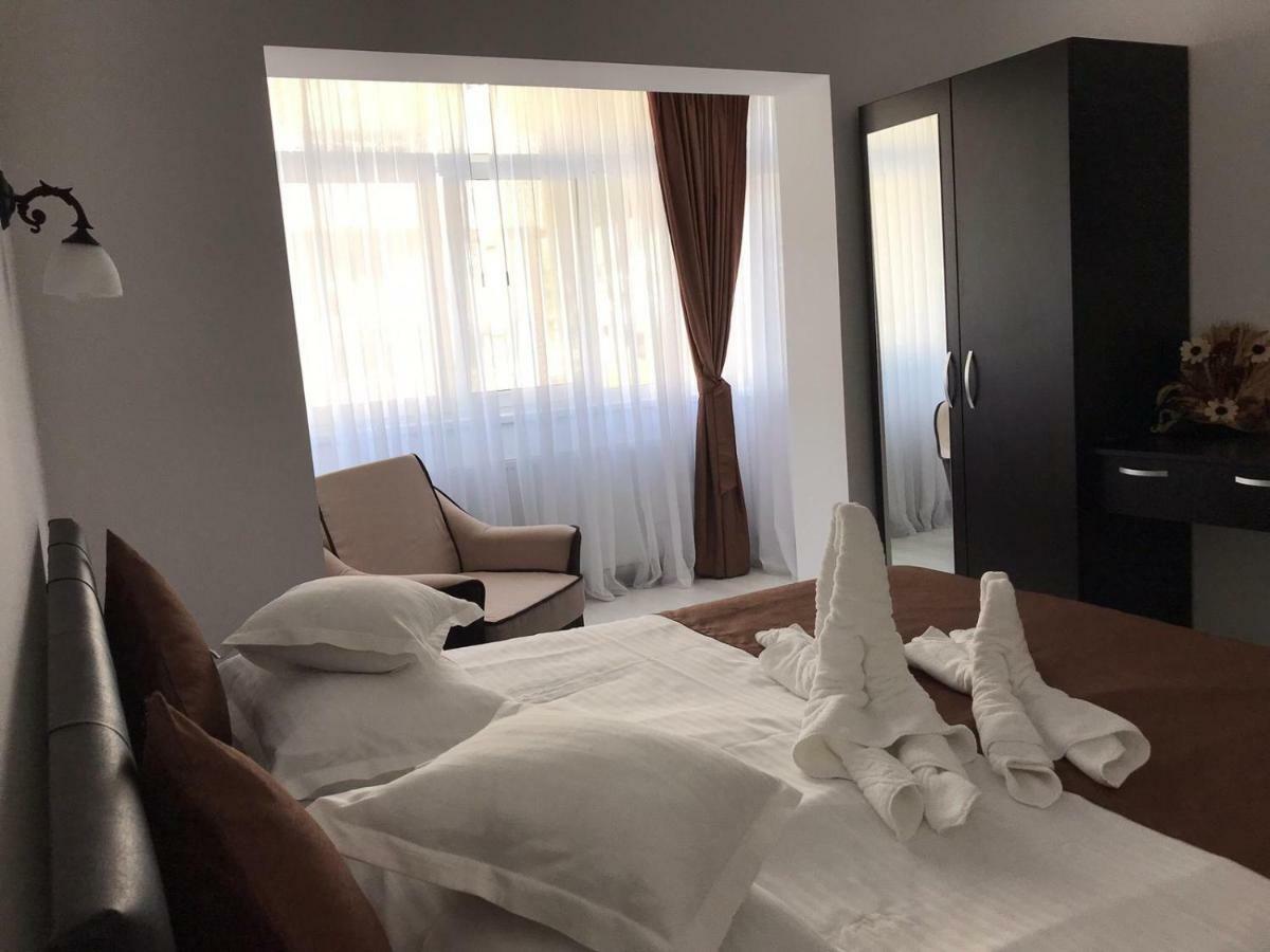 Apartament Mont Blanc Sinaia Exteriör bild